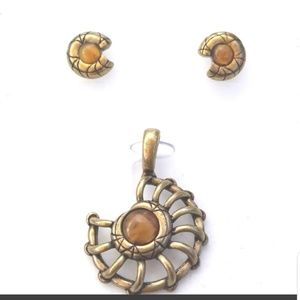 Paulus Pendant and Earrings